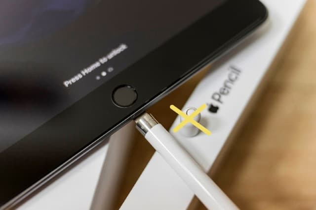 Apple Pencil первого поколения