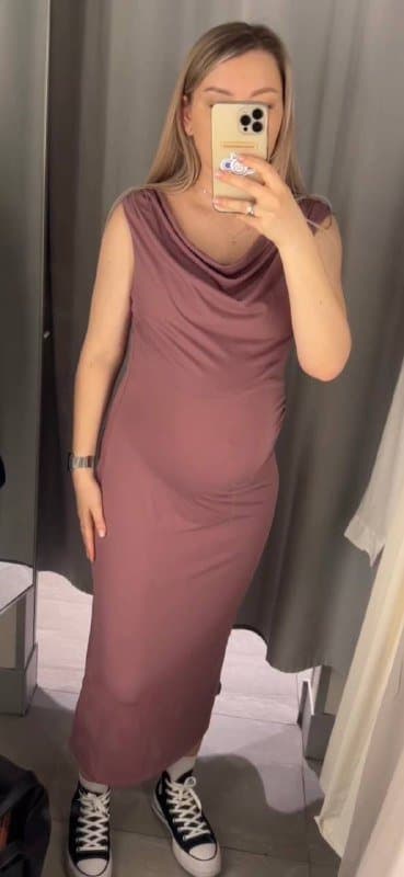 Черно-белое платье, Розовое платье