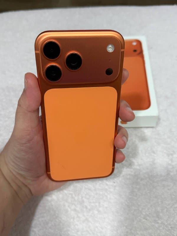 iPhone 17 Pro Max 256 оранжевый 2