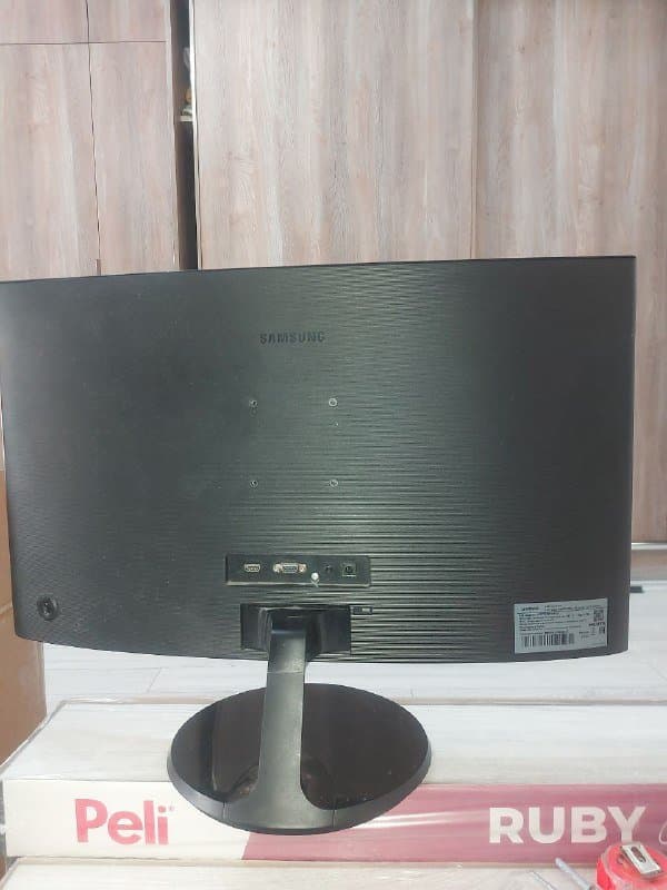 Монитор Samsung LC27F390FHIXRU 2