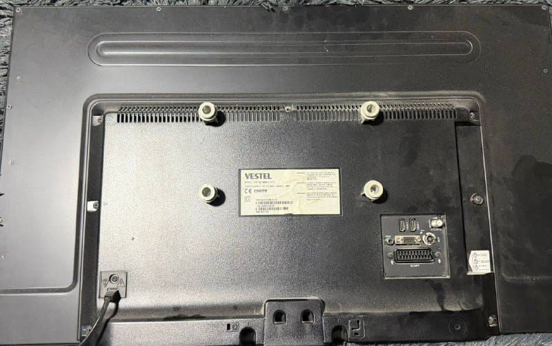 Два ЖК-телевизора VESTEL X20X32LCDTV 2