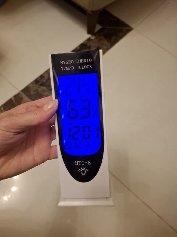 Термометр гигрометр с часами