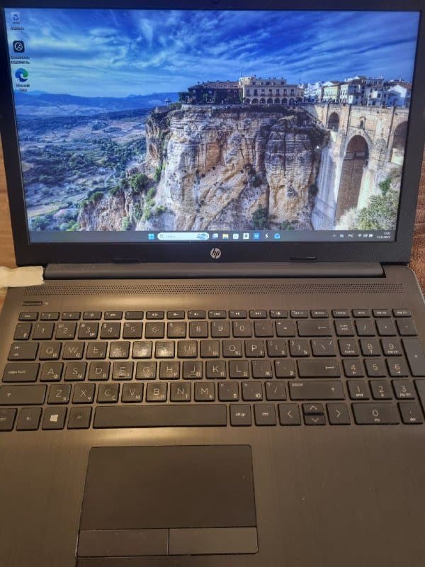 Компьютер Hp с Windows 11