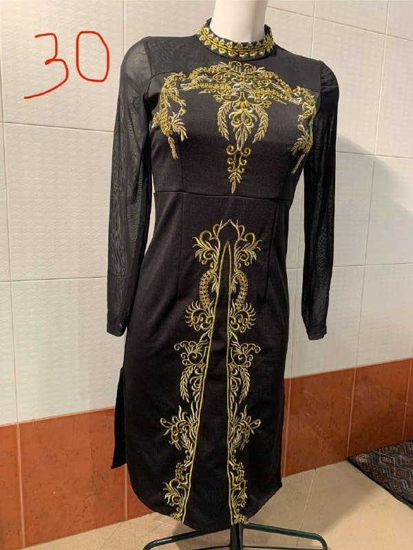 Платья, кофты, свитера женские