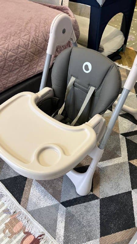 Детский стульчик для кормления с регулируемой высотой