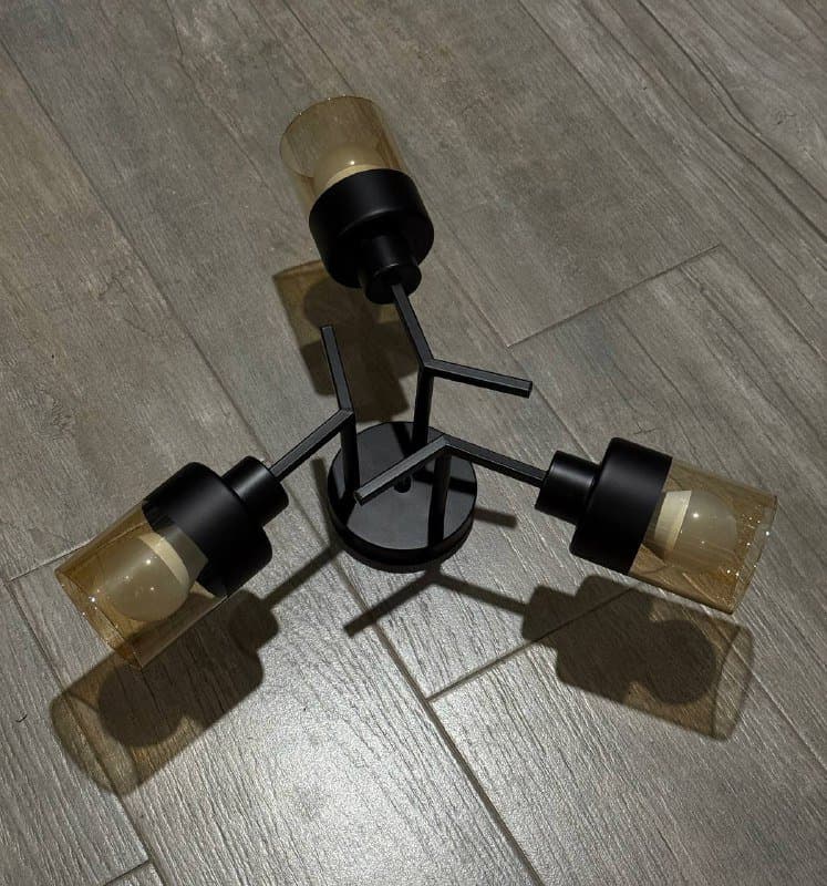 Люстра трехрожковая с 3 LED лампочками 2