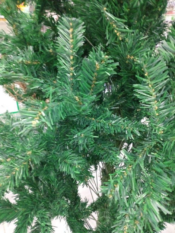Елка искусственная 210 см