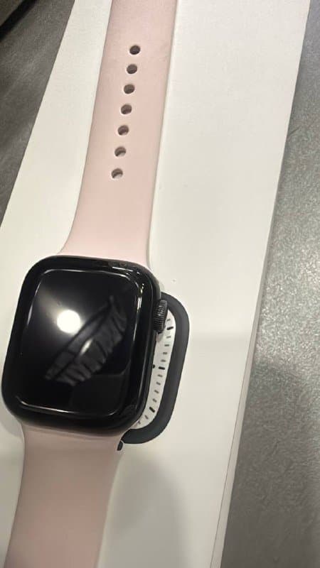 Apple Watch 7 41 мм, чехлы на iPhone 16 Pro Max 4