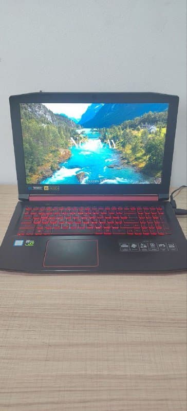 Игровой ноутбук Acer с GTX 1050 Ti, 238GB SSD