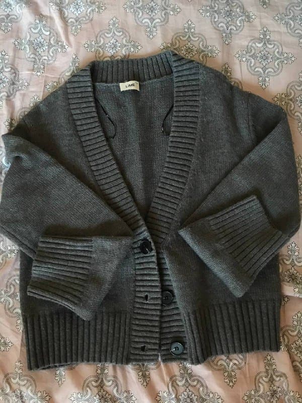 укорочённый кардиган, свитер, пиджак, футболка, толстовка, рубашка, платье, кожаный пиджак