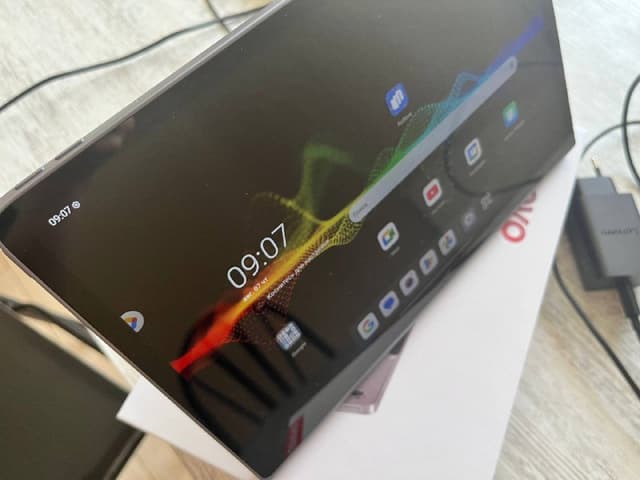 Планшет Lenovo Tab Plus 8GB RAM 256GB