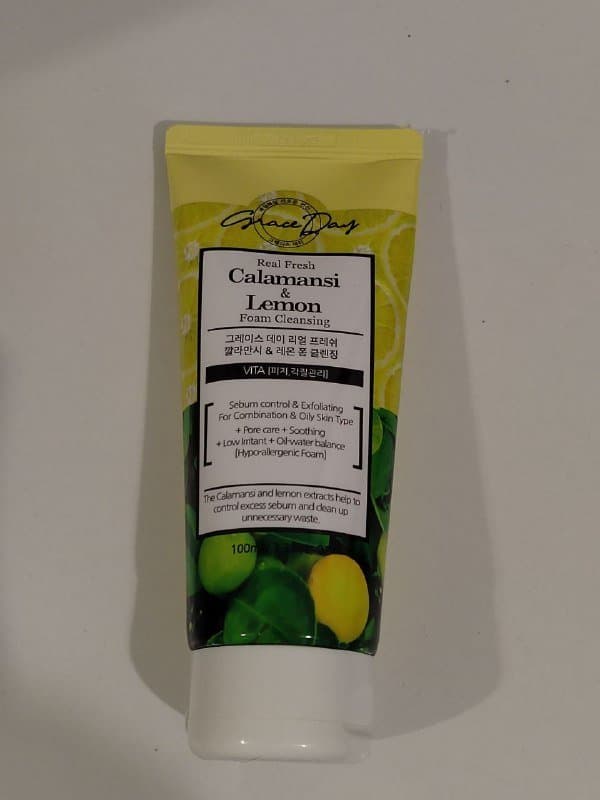 Пудра, дезодорант, пенка для умывания, жидкость для снятия лака, лак для ногтей, солнцезащитный крем 4