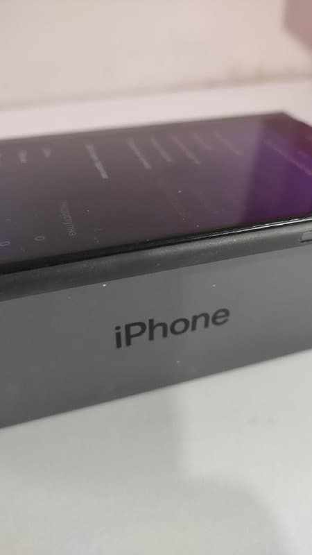 iPhone 8 64 ГБ темно серый 2