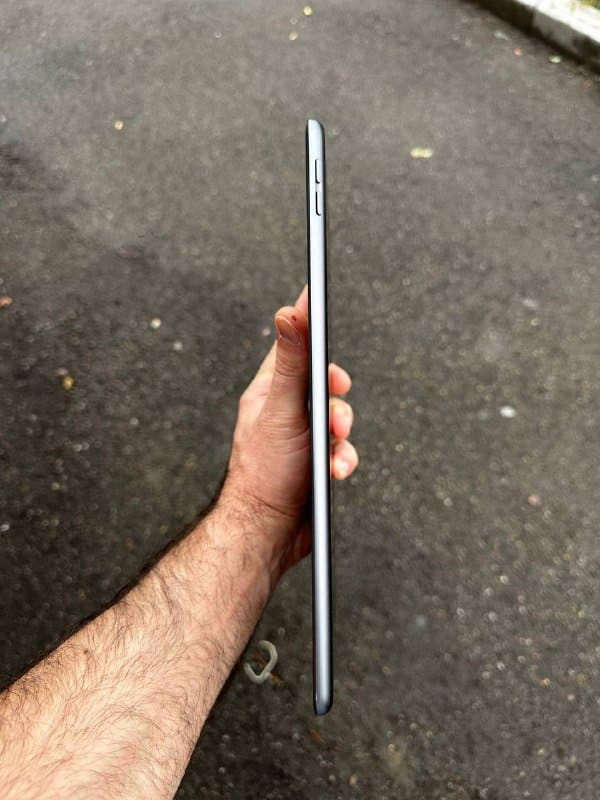 IPad 7 поколения черный 3