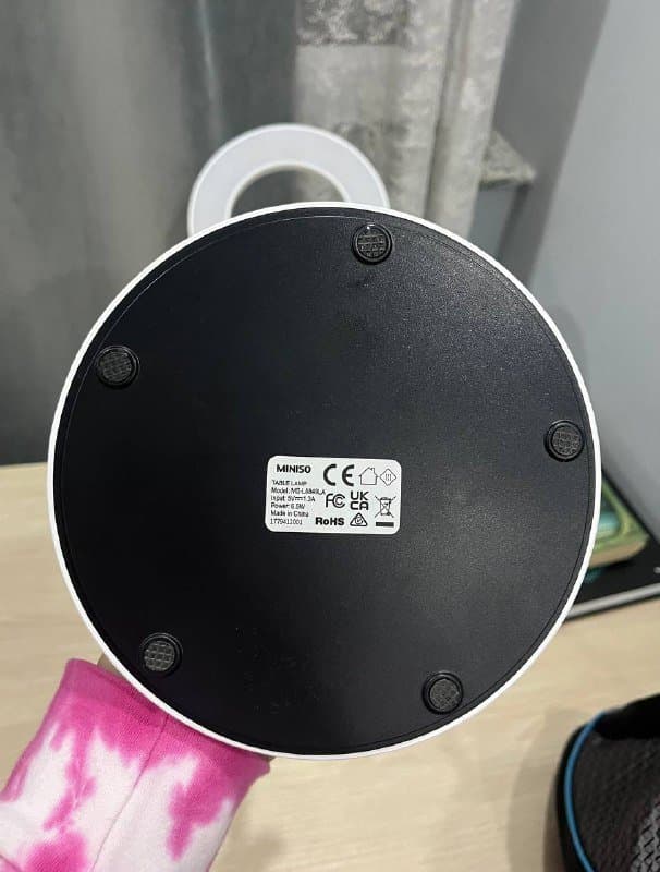 Диодная лампа Miniso с USB зарядкой 3