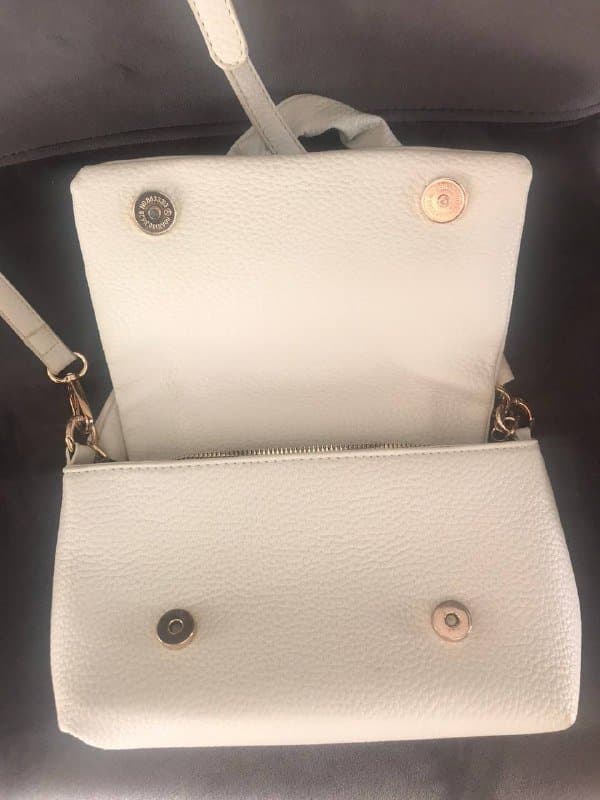 Небольшая белая сумка 4