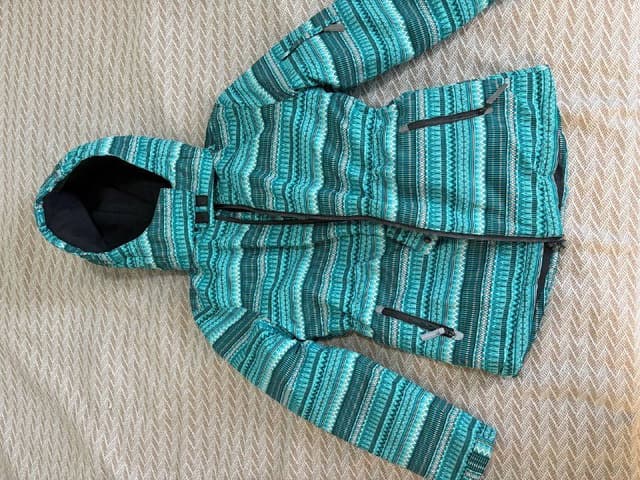 Зимняя куртка для девочек или женщин, размер 152