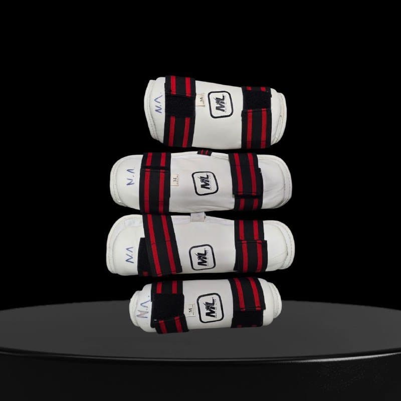 Кимоно Adidas, шлем Proml, накладки, предохраняющие трусы 4