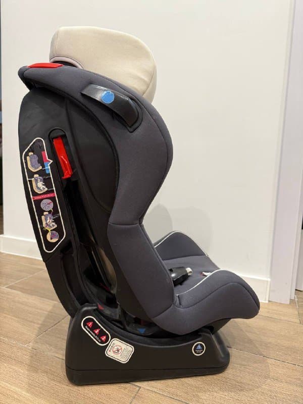 Детское автокресло happy baby passenger v2 с вкладышем 2