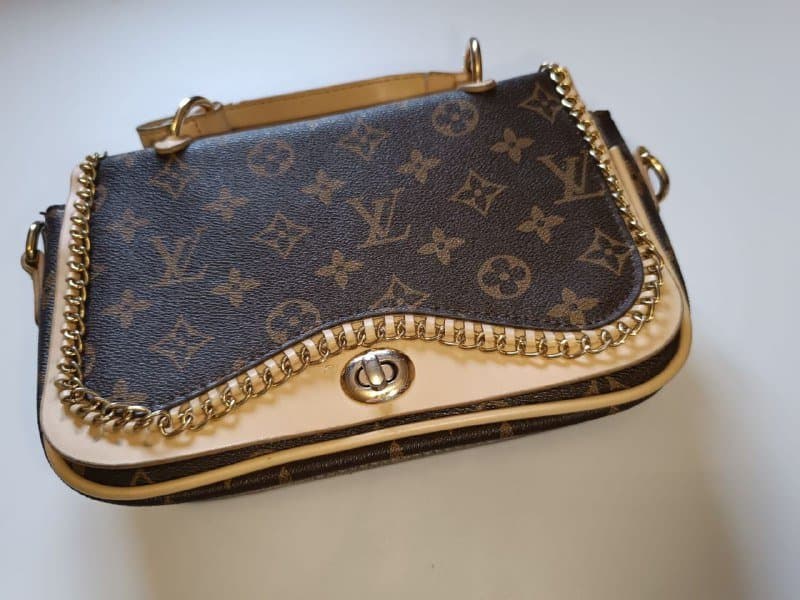 женская сумка LV 1