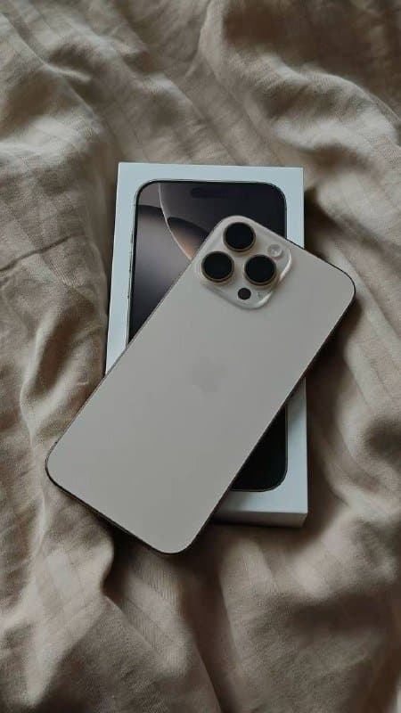 iPhone 16 pro max 256 gb