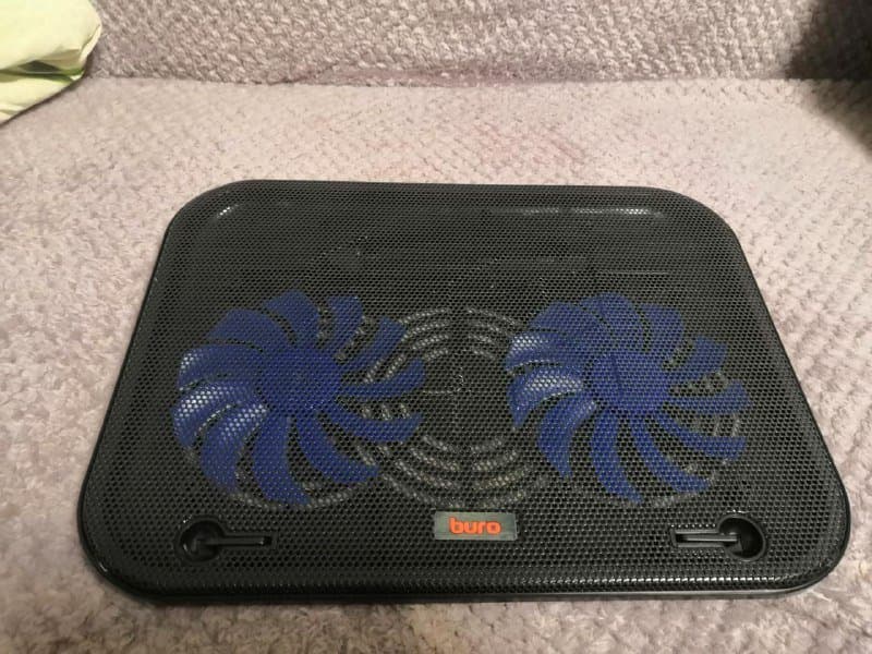 Охлаждающая подставка для ноутбука 14' с двумя вентиляторами 3