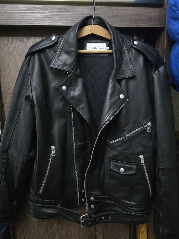 Куртка Calvin Klein оригинал размер XXL
