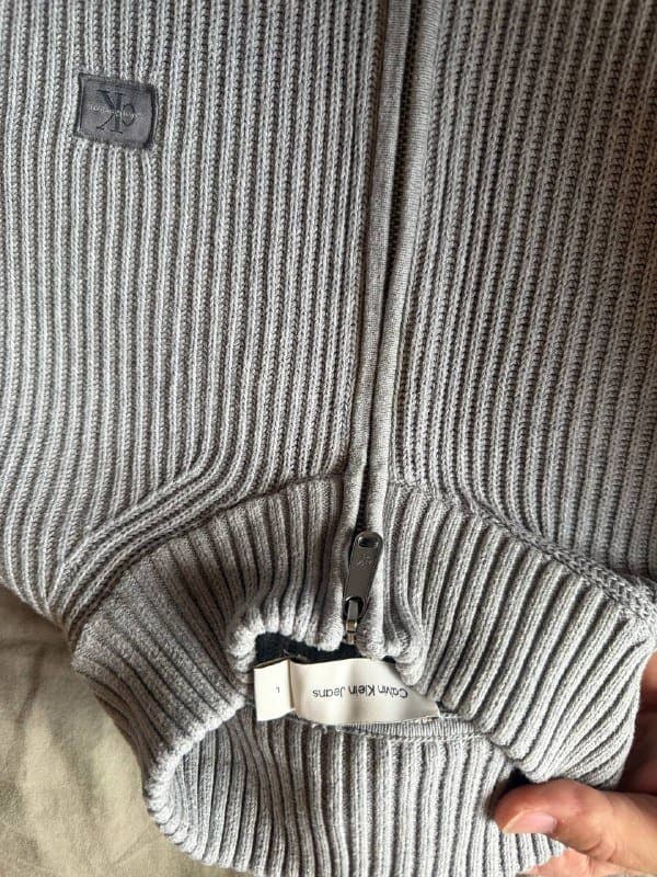 Кофта Calvin Klein размер L 1