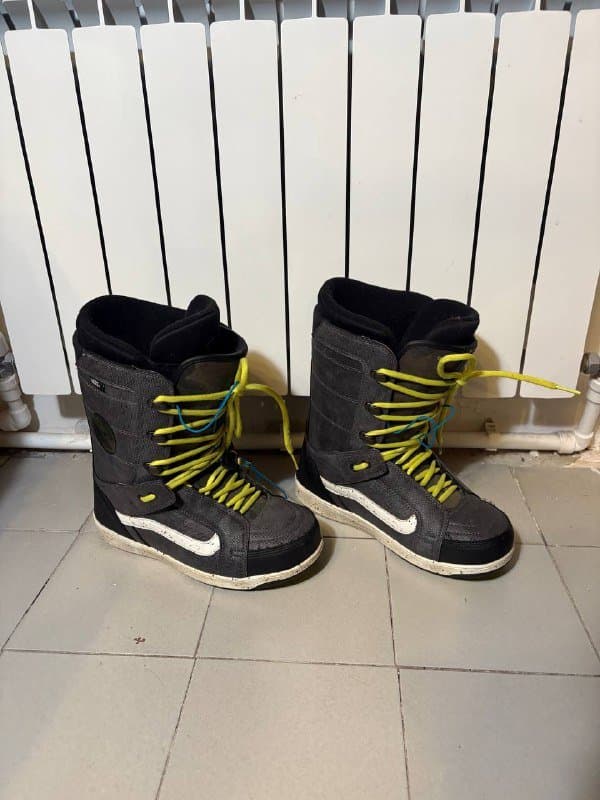 Сноубордические боты Vans High Standard коллаб с Howl