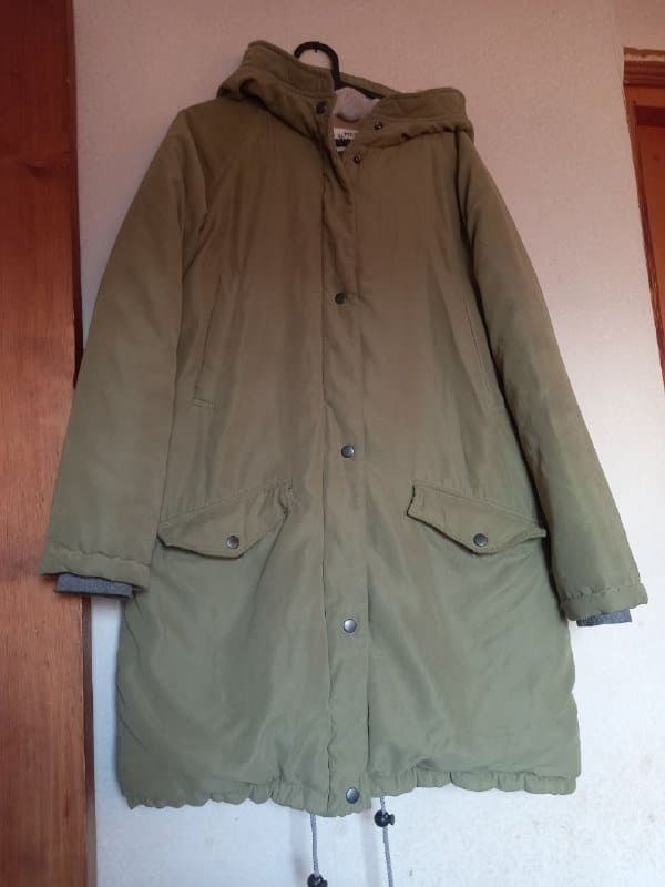 Искуственная шуба Stradivarius S, Эко шуба Bukle M, Куртка утепленная Decathlon Quechua XS, Ботинки/сапоги 38 размер, Зимняя куртка/парка Меч S M 10