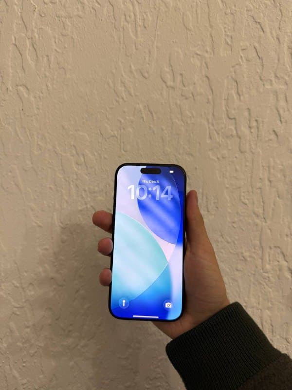 iPhone 16 Pro 128 Гб 1