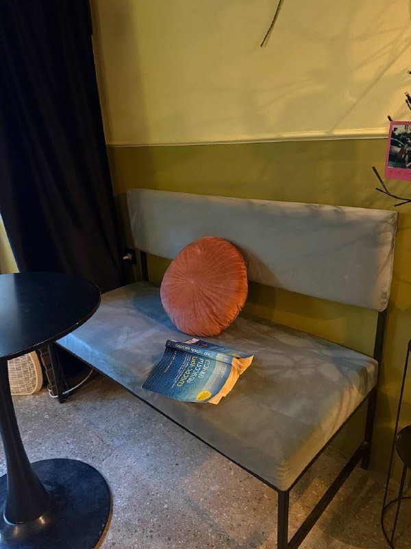 Стильные компактные диванчики, 2 шт 2