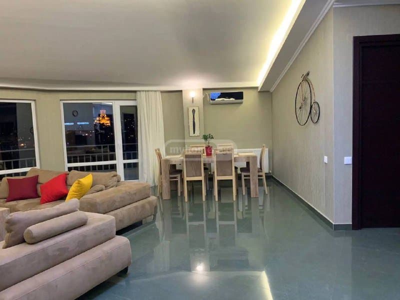 Квартира 4 комнаты 3 спальни в Тбилиси 3