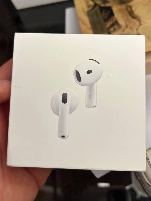 Apple AirPods 4 с шумоподавлением 1