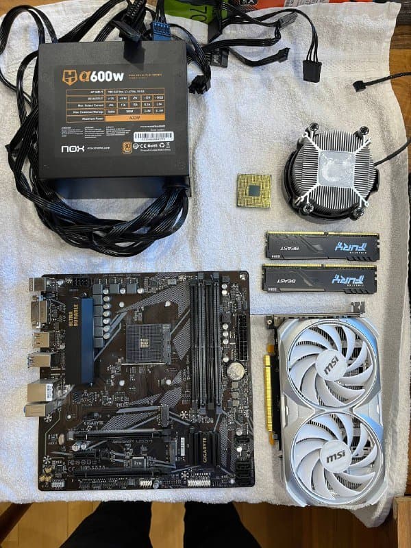 Блок питания, видеокарта, процессор, оперативная память, материнская плата