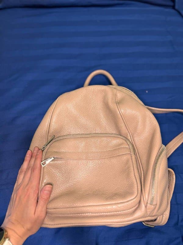 Женский кожаный городской рюкзак