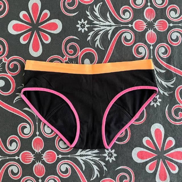 Менструальные трусы