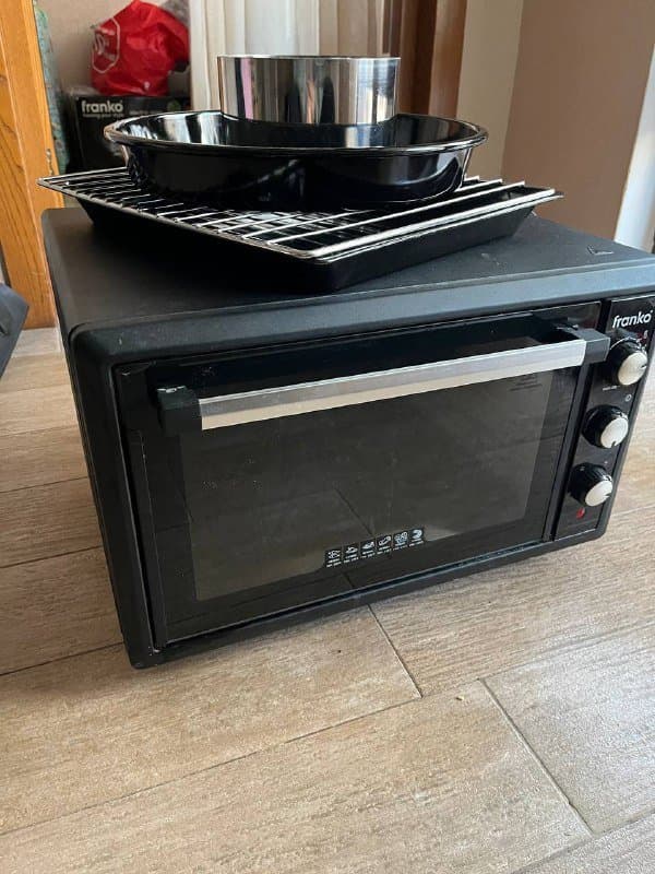Духовка электрическая Franko с аксессуарами