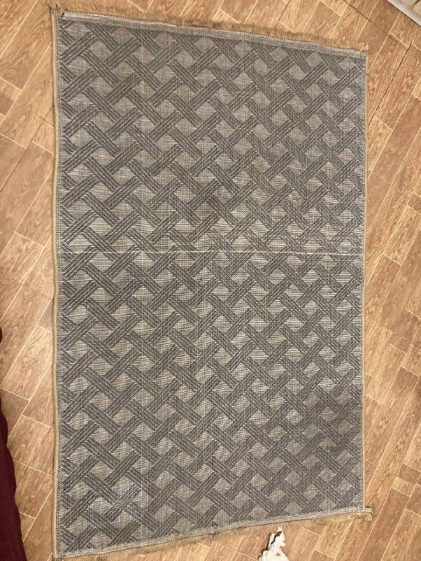 Серый ковер 118x185