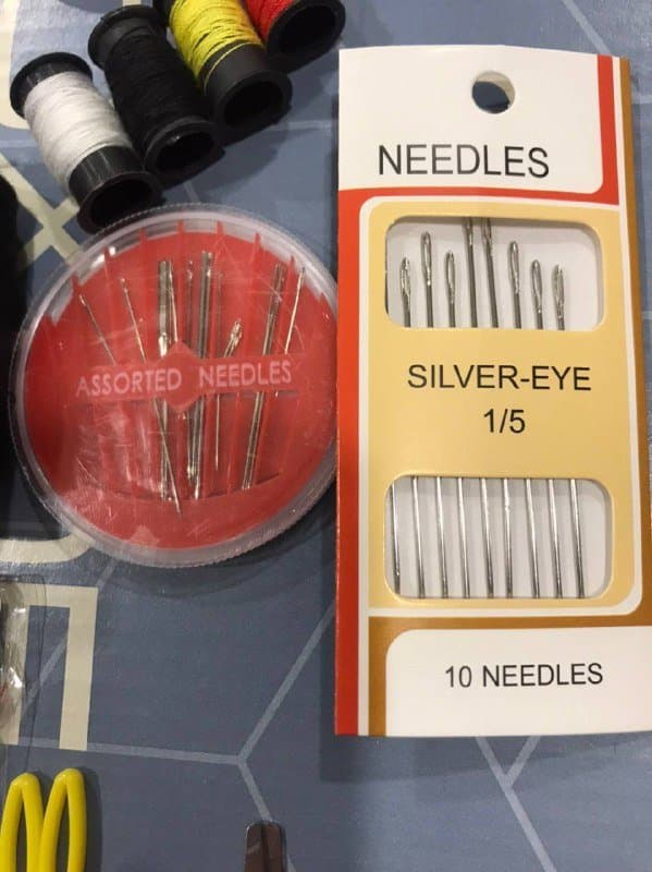 Нитки, иголки, ножницы, сантиметр, напальчник, пуговицы, спицы, нитки для вязания, бисер набор 5