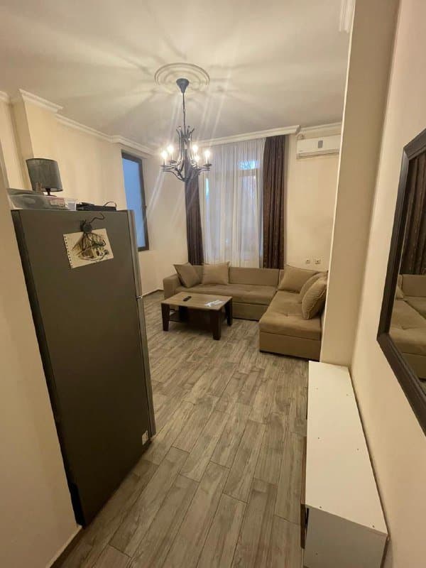 Квартира 1+1 в центре, ул. Мемеда Абашидзе, 50 1