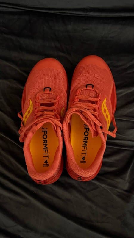 Женские кроссовки Saucony 39 размер