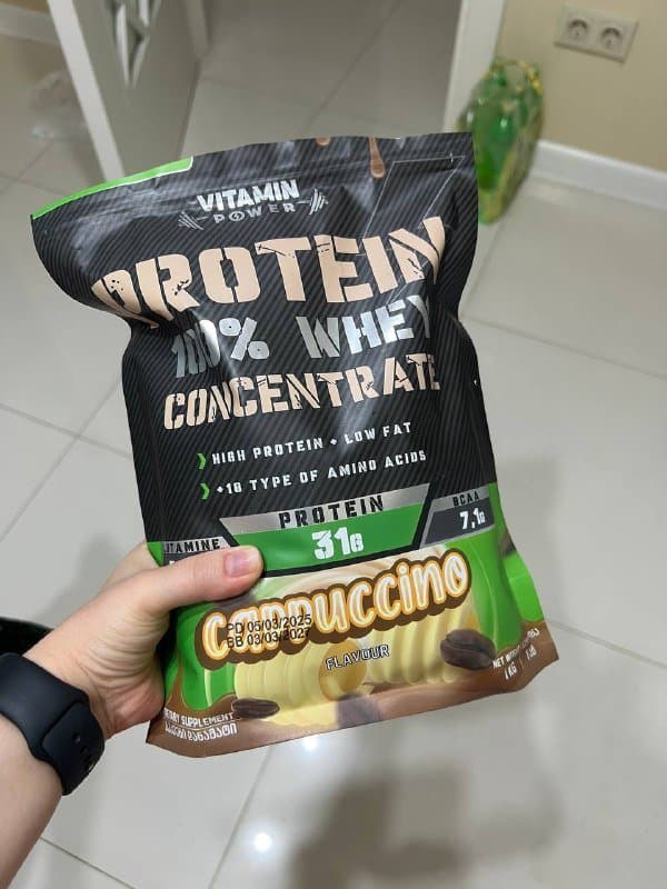 протеин, ожерелье, крем, стакан, фотоальбом