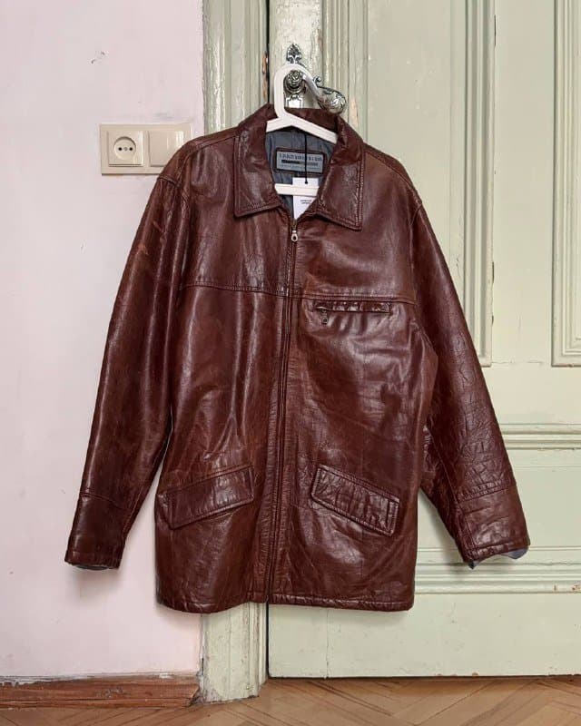 кожаные куртки, свитера