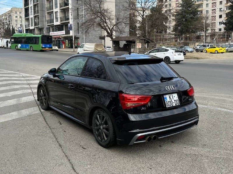 Audi A1 2012 S-line 3