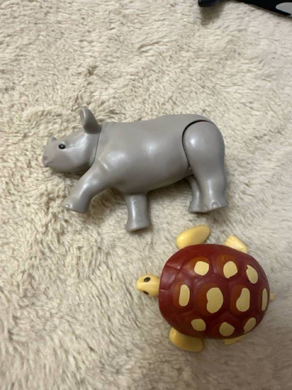 Фигурки из Макдональдса, носорог, черепаха