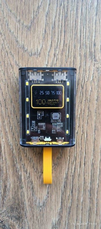 Кейс Пауер Банк для батареек 18650 с фонариком