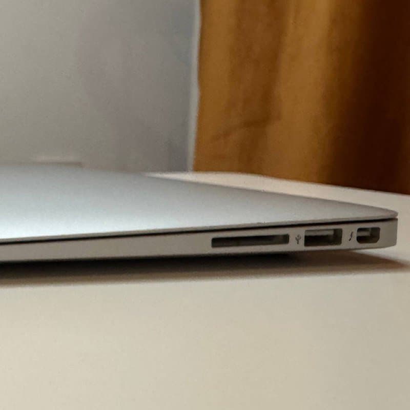 MacBook Air 13’ 2017, адаптер, зарядное устройство 6