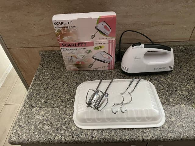 Миксер Scarlett со сменными насадками