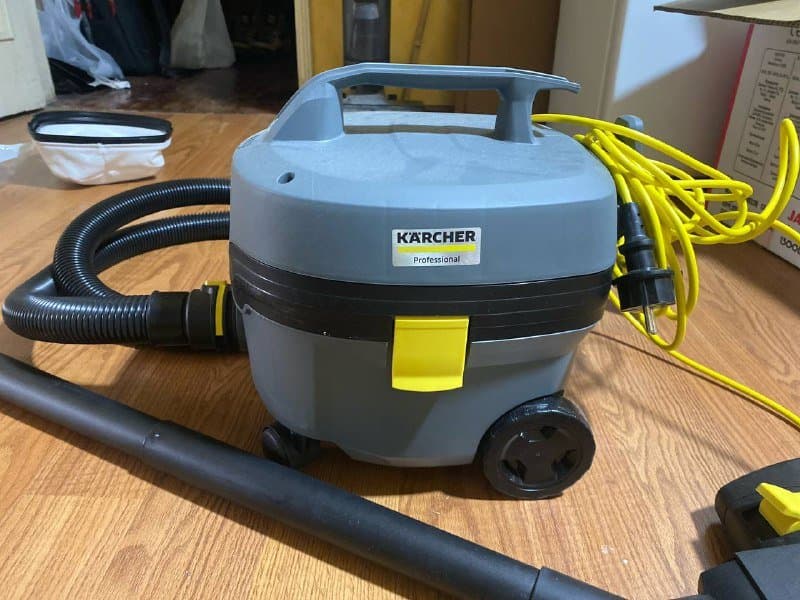 Пылесос Karcher T7/1 Classic с новыми мешками 1